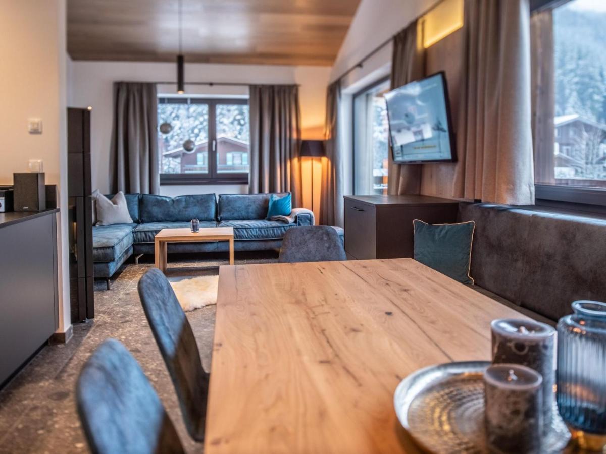 Apartment In Wald Im Pinzgau With A Carport Dış mekan fotoğraf