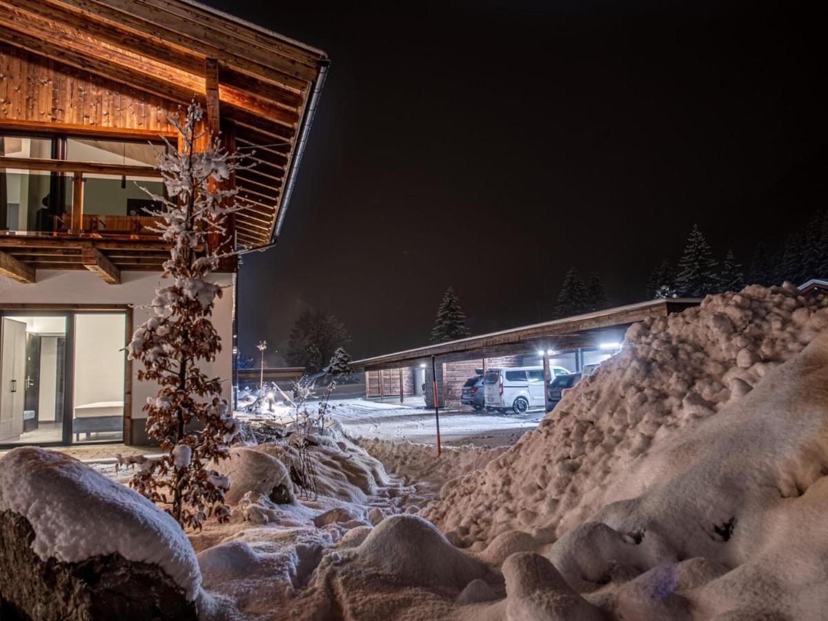 Apartment In Wald Im Pinzgau With A Carport Dış mekan fotoğraf
